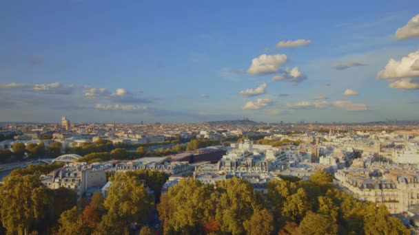 フランスのエッフェル塔からの街の眺め — ストック動画