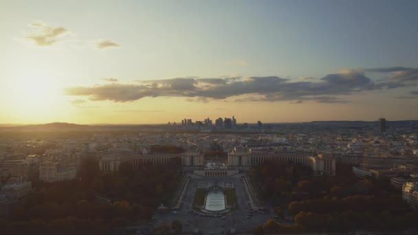 Άποψη Του Παρισιού Από Ψηλά Στο Ηλιοβασίλεμα — Αρχείο Βίντεο