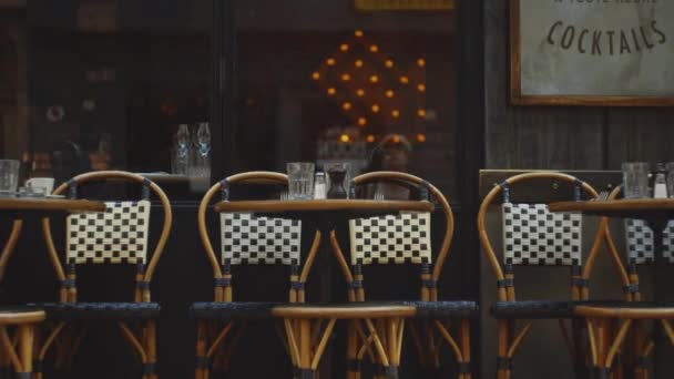 Jovem Que Vem Café Cidade — Vídeo de Stock