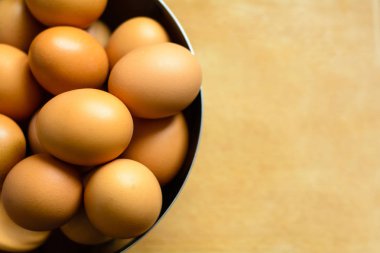 Taze doğal ham tavuk yumurta