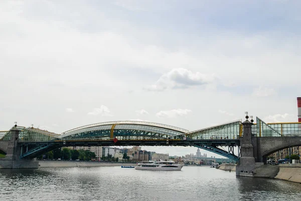 El puente de Bogdan Khmelnitsky — Foto de Stock