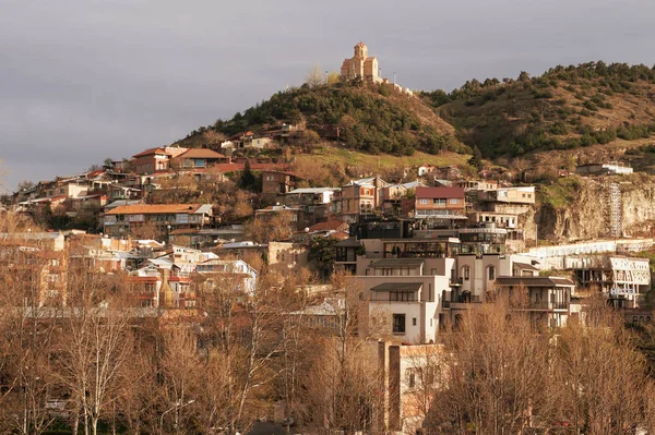 Chiesa sulla collina — Foto Stock