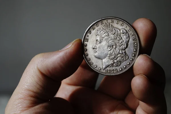 Старый серебряный американский доллар 1878 года — стоковое фото