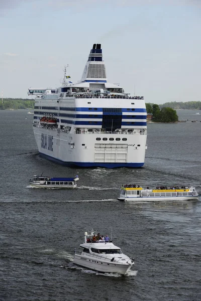 Helsinki, Finland - June 14, 2017: passenger ferry in the harbor — Stock Photo, Image