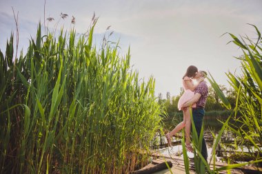 Mutlu çifte bir göl 