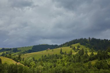 dağlarda yaz peyzaj
