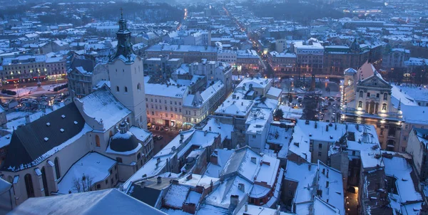 Zimowy widok na centrum w Lwów, Ukraina. — Zdjęcie stockowe