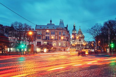 Şehir gece sokak kaldırım taşı tezgah