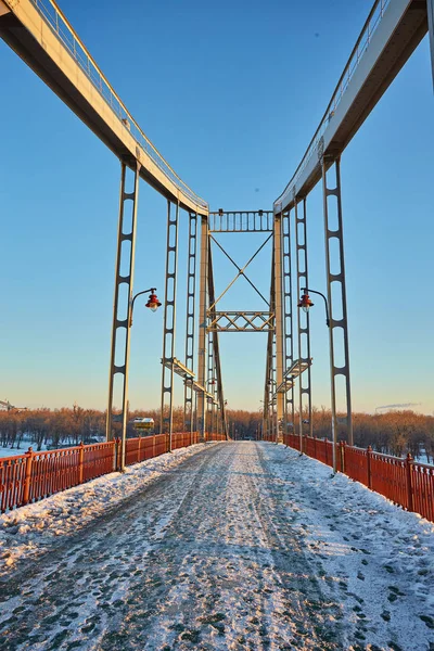 Vista frontal de un puente —  Fotos de Stock