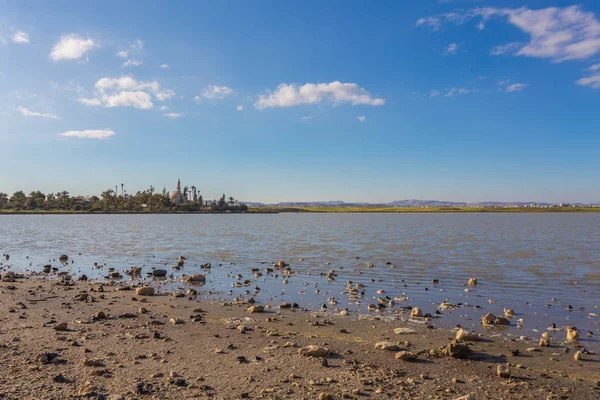 Lago salato, fenomeno naturale vicino a Larnaka — Foto Stock