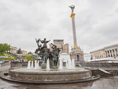 Maidan Nezalezhnosti akşamı