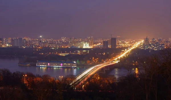 Київський Печерськ видом на місто, Панорама Києва — стокове фото