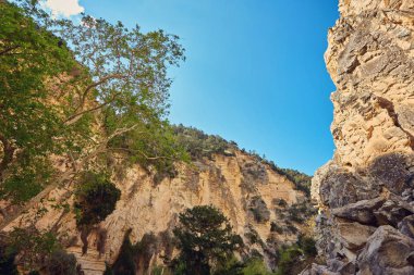 Kaya oluşumları Avakas gorge