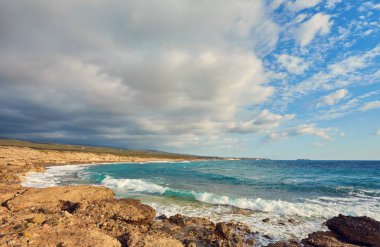 Kıbrıs - Akdeniz sahil. Lara Beach