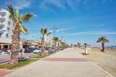 Finikoudes Beach - Larnaka şehir, Kıbrıs