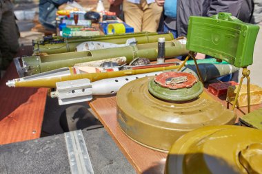 Tanksavar ve anti-personel mayın standında