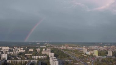 Kyiv şehrinin gökkuşağıyla çekilmiş görüntüleri, Ukrayna