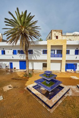 Essaouira deniz kasabasının renkli sokakları, Fas