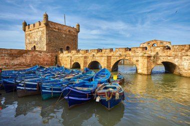 Sqala du Port, Essaouira, Fas balıkçılık limanında bir savunma kulesi.
