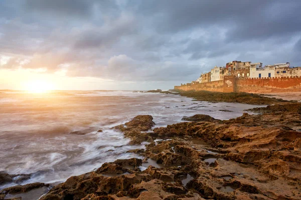 Rough Atlantic Ocean Στο Λιμάνι Essaouira Μαρόκο — Φωτογραφία Αρχείου