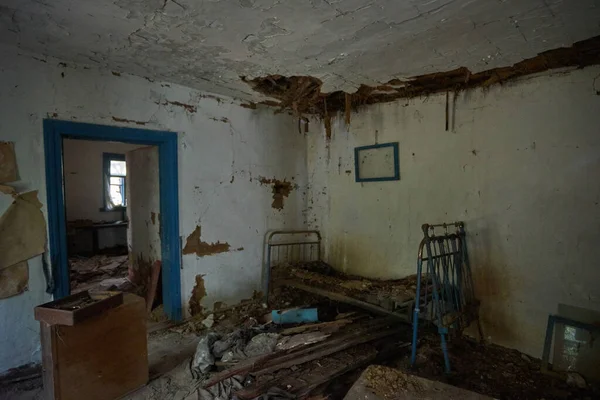Pripyat Ukraine Avril 2019 Vieilles Maisons Ruine Dans Village Zalyssia — Photo