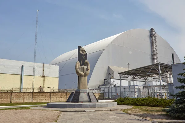 Pripyat Ucrânia Abril 2019 Monumento Aos Liquidadores Chernobil Quarto Reator — Fotografia de Stock