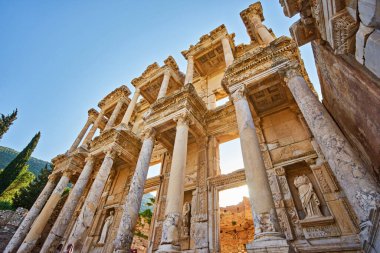 Efes 'teki Antik Celsius Kütüphanesi Cephesi, Türkiye