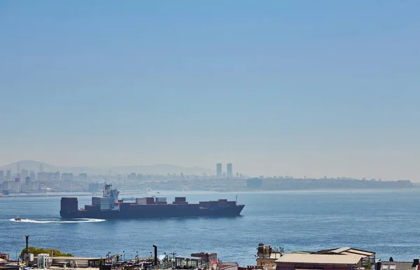 Fully Loaded Container Ship Moving Bosprus Istanbul — Stock Photo, Image