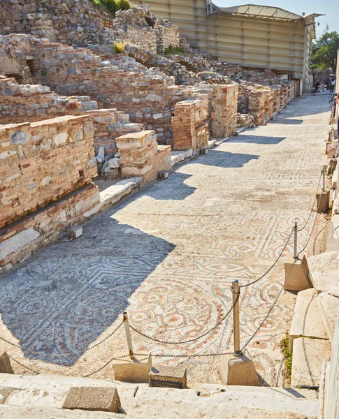 Archeologische Overblijfselen Met Decoratieve Tegelvloeren Fresco Schilderijen Een Heuvel Huis — Stockfoto