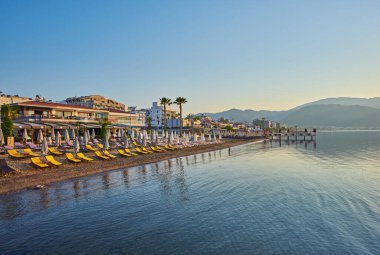 Türkiye 'deki Marmaris plajına bak