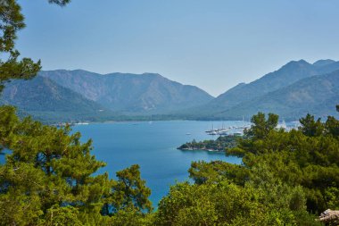 Akdeniz yakınlarındaki Marmaris Türkiye tatil beldesinin muhteşem manzarası. Yaz tatili.