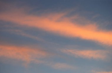 Yazın gün batımı gökyüzü