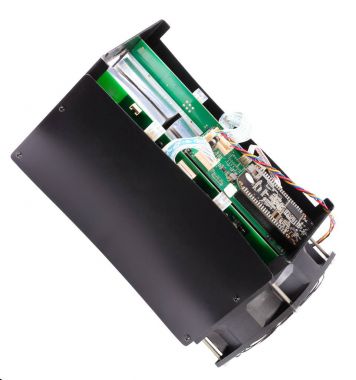 beyaz arkaplanda izole edilmiş elektronik aygıt