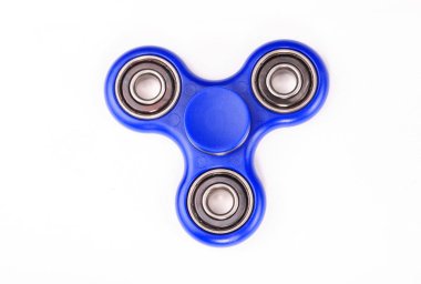 mavi plastik oyuncak.