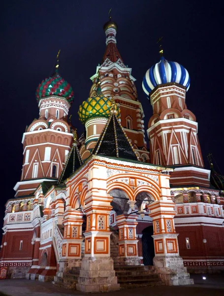 Blessed Basil cathedral in moscow — Stock Photo, Image