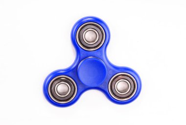 mavi plastik oyuncak.