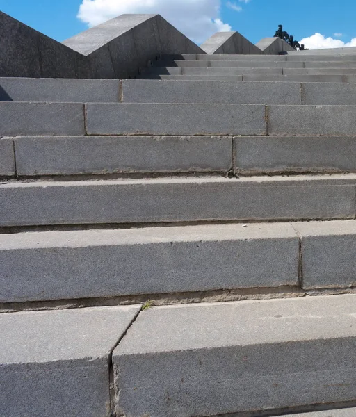 Escaleras de mármol en el día —  Fotos de Stock