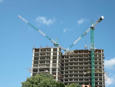 Vinç kulesiyle ev geliştirme