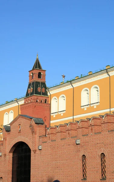 Kremlin tower on sky background — Stock Photo, Image