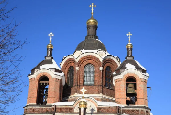 Chiesa durante il giorno invernale — Foto Stock