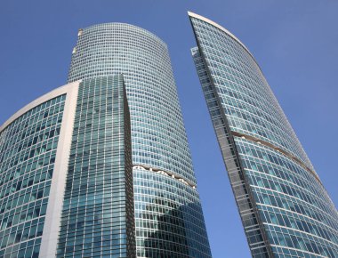 Gün içinde ofis binası