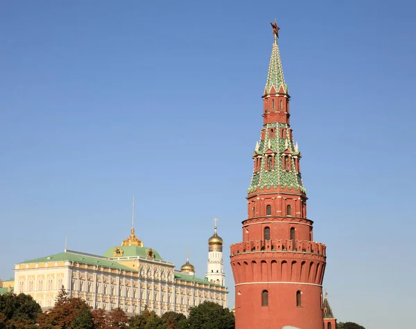 Torre Kremlin Fundo Céu — Fotografia de Stock