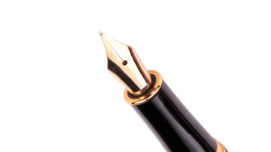 Dolma kalem beyaza izole edildi