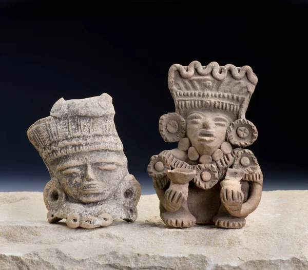 Maya-präkolumbianische Kriegerfiguren. — Stockfoto