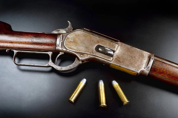 Antique Lever Action Rifle. — Stock Photo, Image