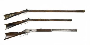 1840 'tan 1876' ya kadar yapılmış üç antika tüfek..