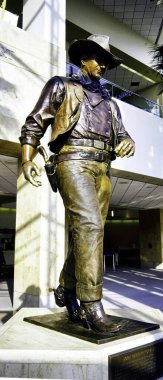 Orange County, Califorina, Mayıs 2010 - 20 Haziran 1979 'da Orange County Denetleme Kurulu Orange County Havalimanı' nı John Wayne Havalimanı olarak yeniden adlandırdı. John Wayne 