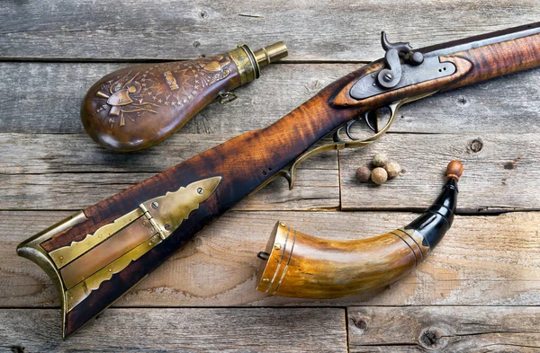 Antique Mountain Man Cal Rifle Gunpowder Flasks Made 1840 — Stock Photo, Image