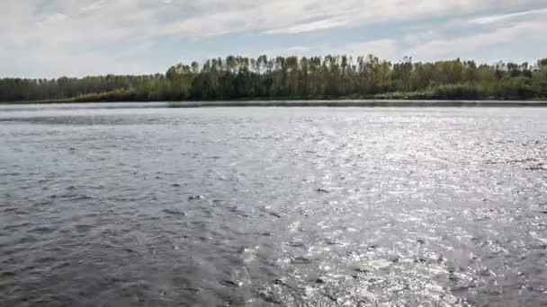 Tom řeka v západní Sibiři — Stock video
