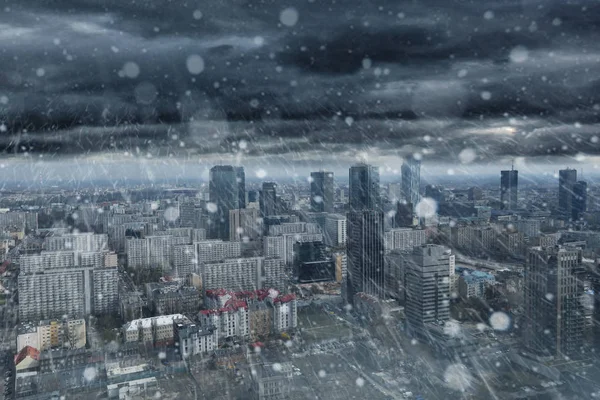 Kış ve karlı Varşova şehir